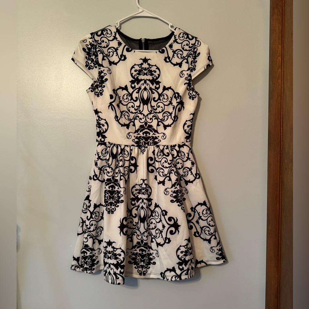 Medium White Mini Skater Dress with Black Design